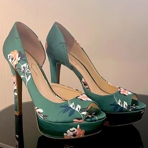 Jessica Simpson Martella 8.5 M Heels - Emerald Multi - Rylie Floral Satin